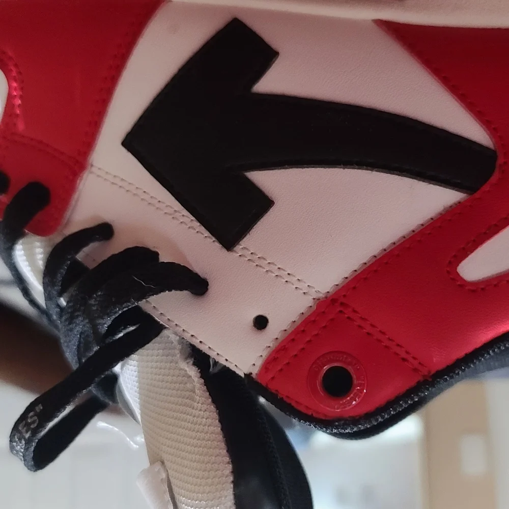 Off-White Red and White Sneakers with High-Top Design - Picture 5 of 7